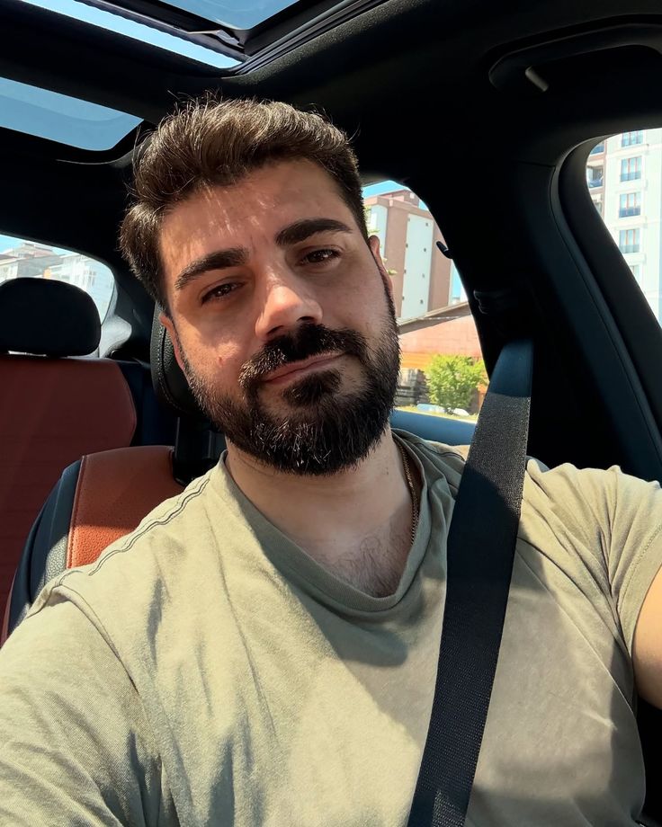 files/Gunduz_ve_Gece_doga_guzelligi_Sizce_Gunduz_mu_Gece_yi_takip_eder__Yoksa_Gece_mi_Gunduz_u_takip_eder__istanbul_cars_mercedes.jpg